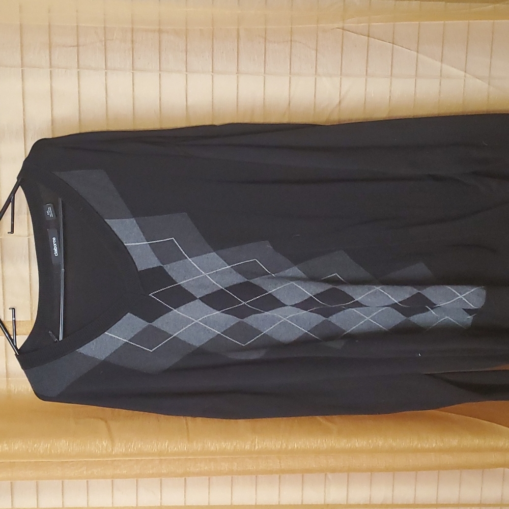 Claiborne v neck sweater